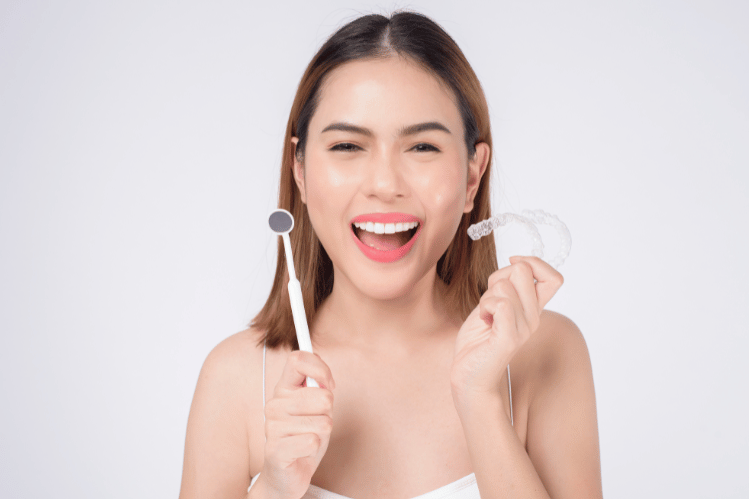 Long-Term Benefits of Straightening with Invisible Aligners